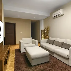 https://r-deluxe-apartments-varna.sunnybeach-hotels.org